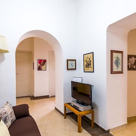 Rione Emanuele III - 4 Bedroom Apartment Napoli Dış mekan fotoğraf