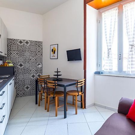 Rione Emanuele III - 4 Bedroom Apartment Napoli Dış mekan fotoğraf