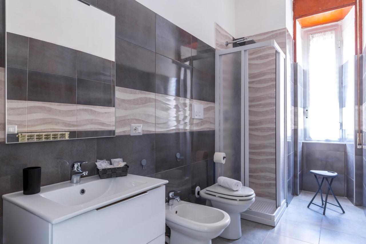 Rione Emanuele III - 4 Bedroom Apartment Napoli Dış mekan fotoğraf