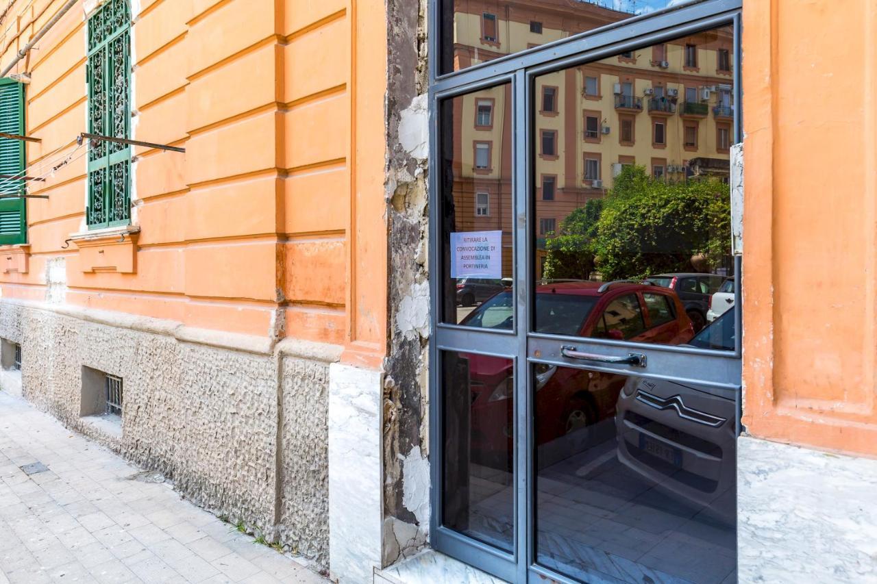 Rione Emanuele III - 4 Bedroom Apartment Napoli Dış mekan fotoğraf